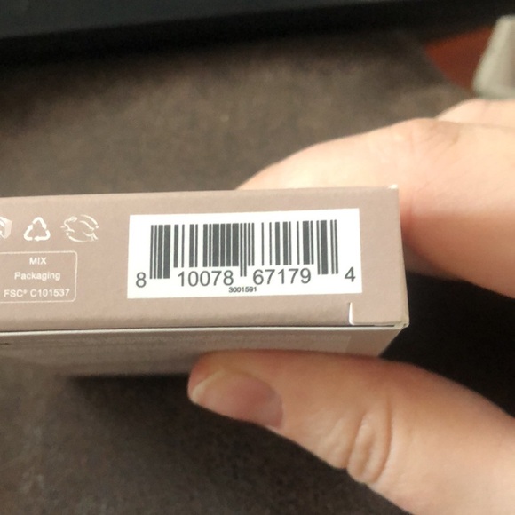 ROSE INC. SATIN & SHIMMER DUET EYESHADOW - Satin Copper & Copper Shimmer - Picture 8 of 12